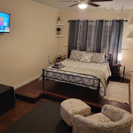 Large Spacious Bedroom With Private Entrance Females Only Westwego Esterno foto