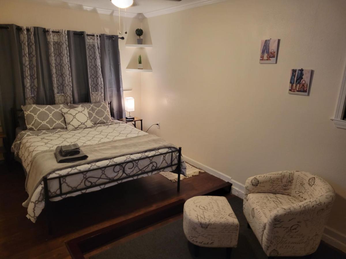 Large Spacious Bedroom With Private Entrance Females Only Westwego Esterno foto
