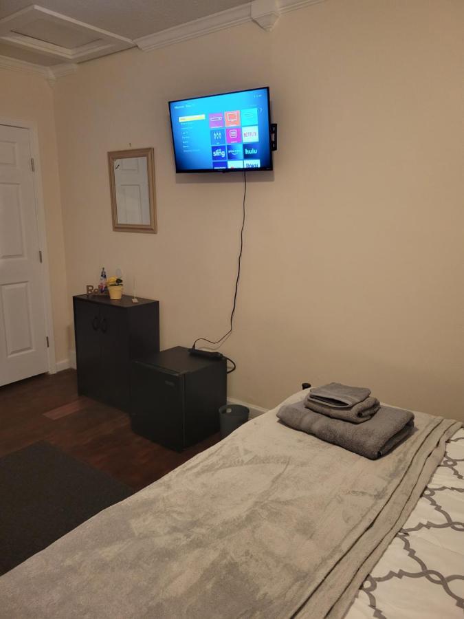 Large Spacious Bedroom With Private Entrance Females Only Westwego Esterno foto