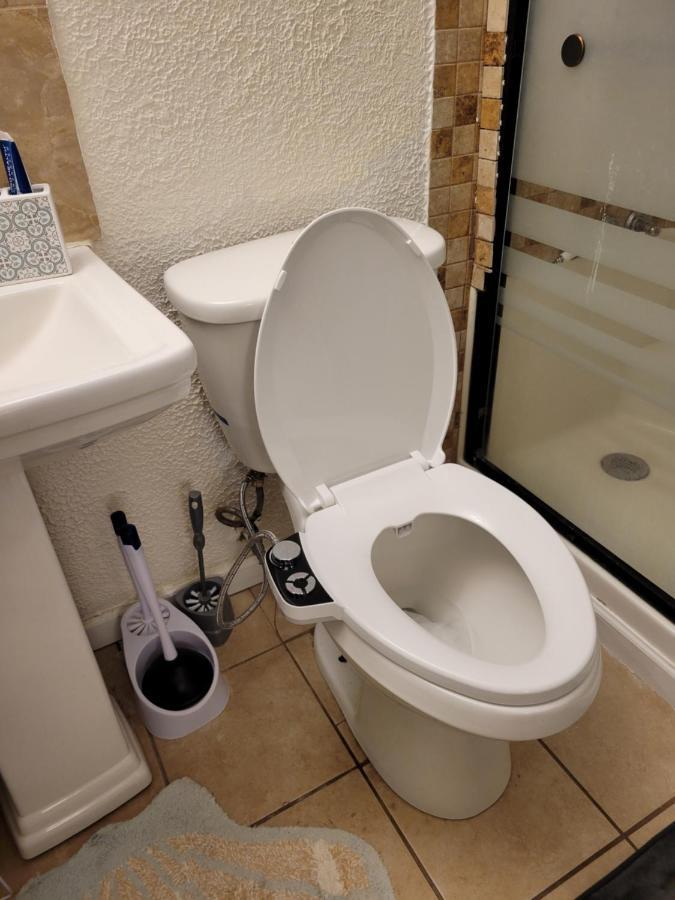 Large Spacious Bedroom With Private Entrance Females Only Westwego Esterno foto